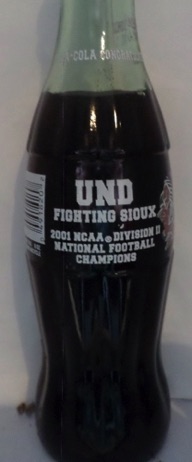 2002-1743 € 5,00 UND fighting sioux 201 division national footbal champions.jpeg